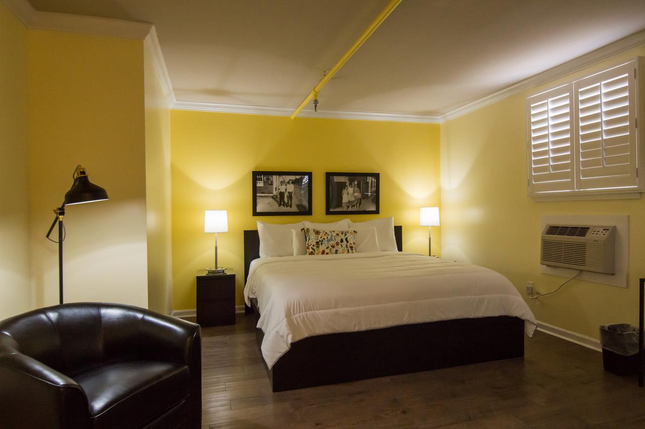 Batesville The Sherman Inn מראה חיצוני תמונה